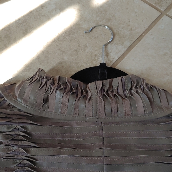 New Neiman Marcus - Picture 4 of 7